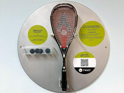 Racket und Ball ausleihen